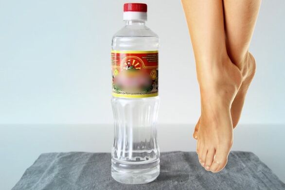 Az ecetes lotionokat a lábujjak közötti gombás fertőzés kezelésére használják. 
